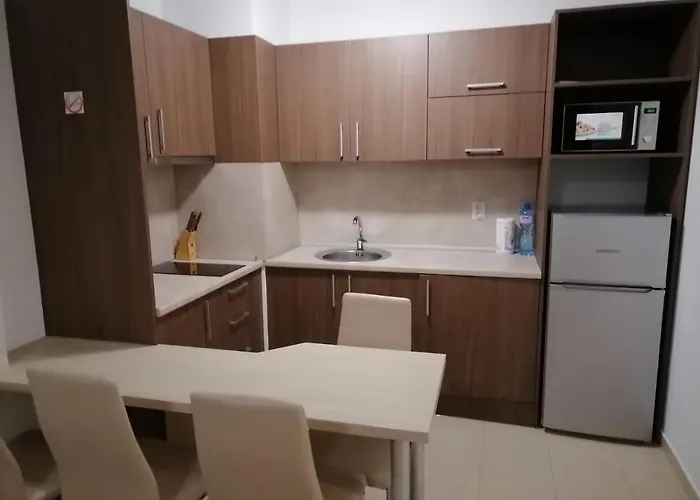 Private In Belvedere Club Apartment *